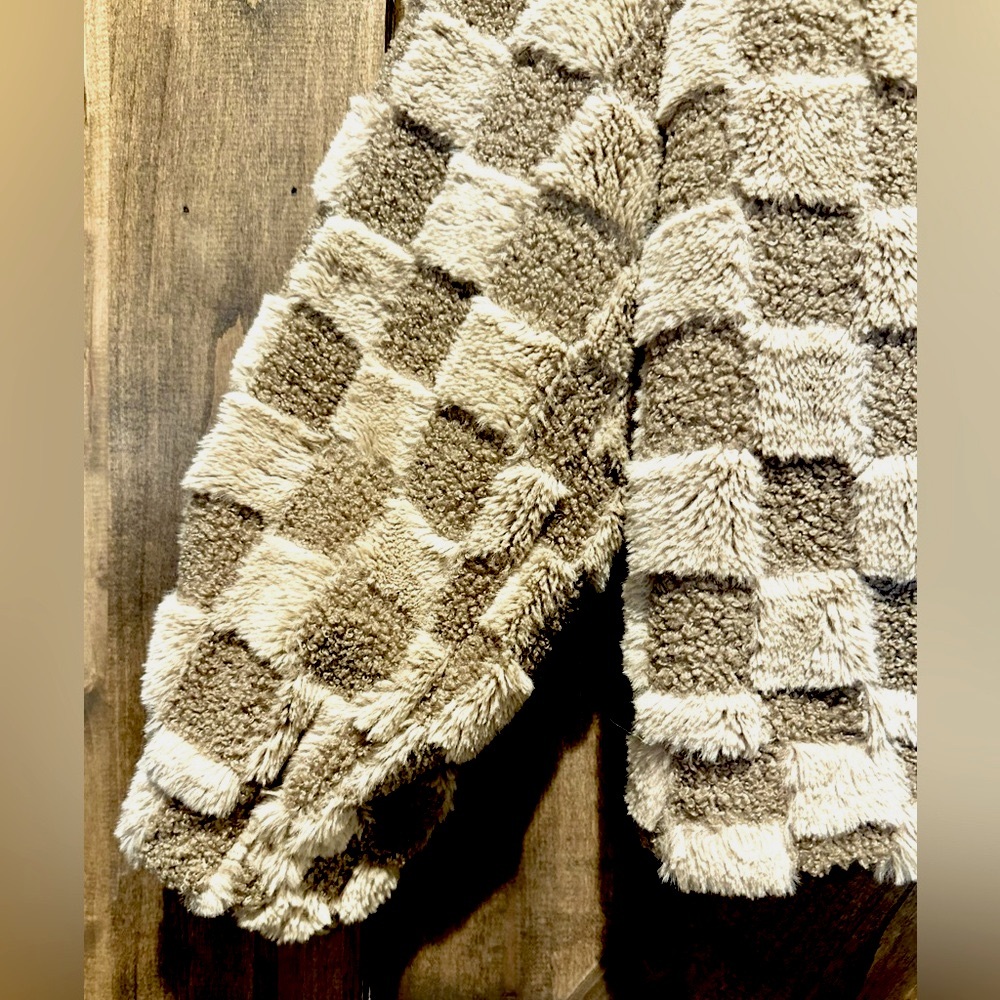 NWT BiBi Cozy Mocha Checkered Sherpa Hooded Jacket - Picture 4 of 16